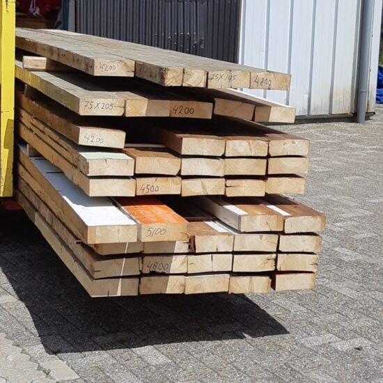 75x195mm vuren balkhout